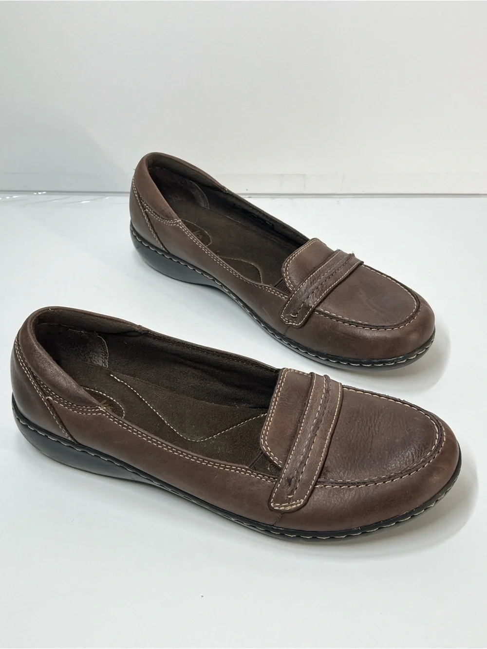Clarks Women’s Size 11 Brown Slip On Comfort Casual Shoe